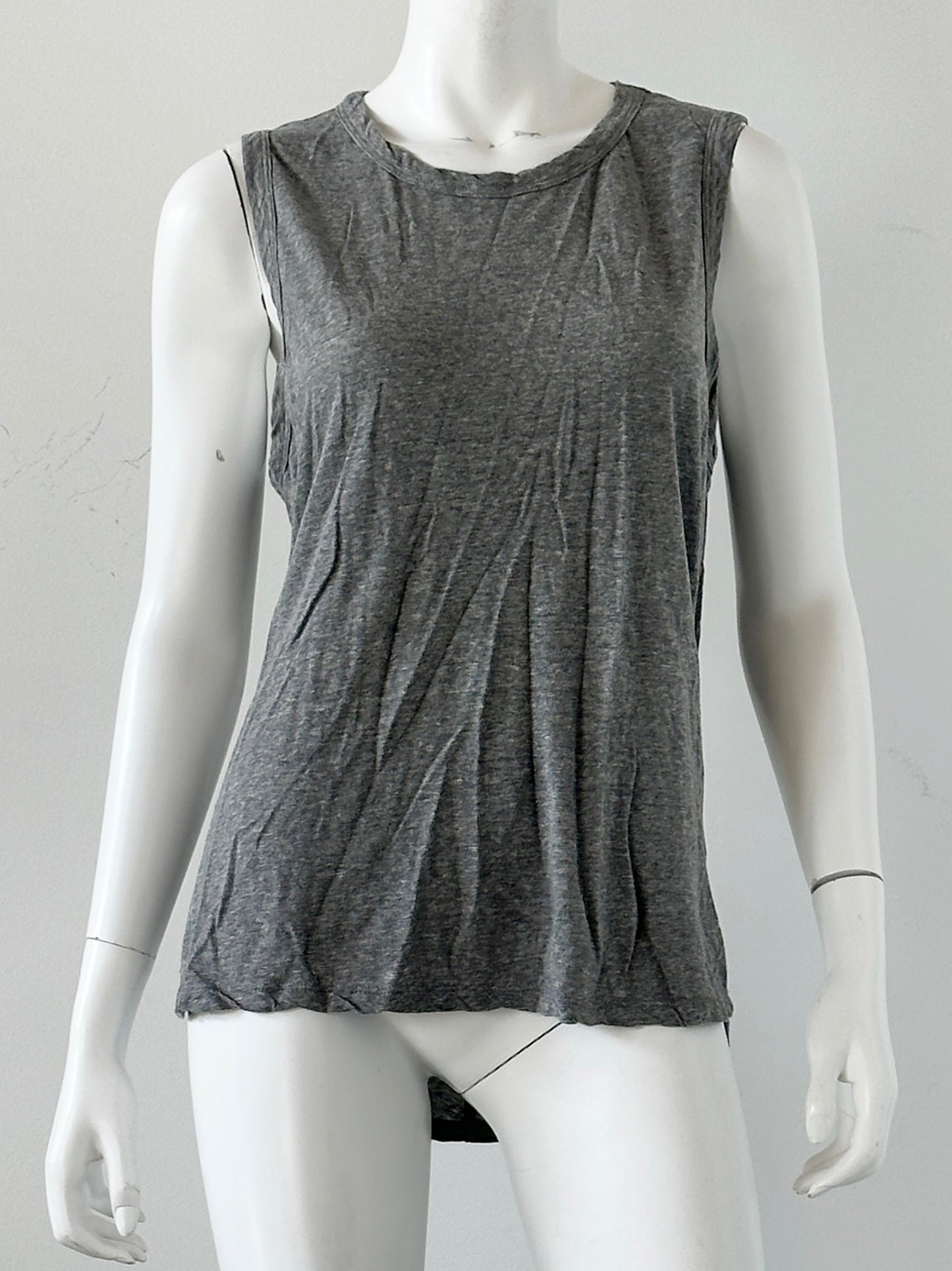 Drape Back Tank Size Medium