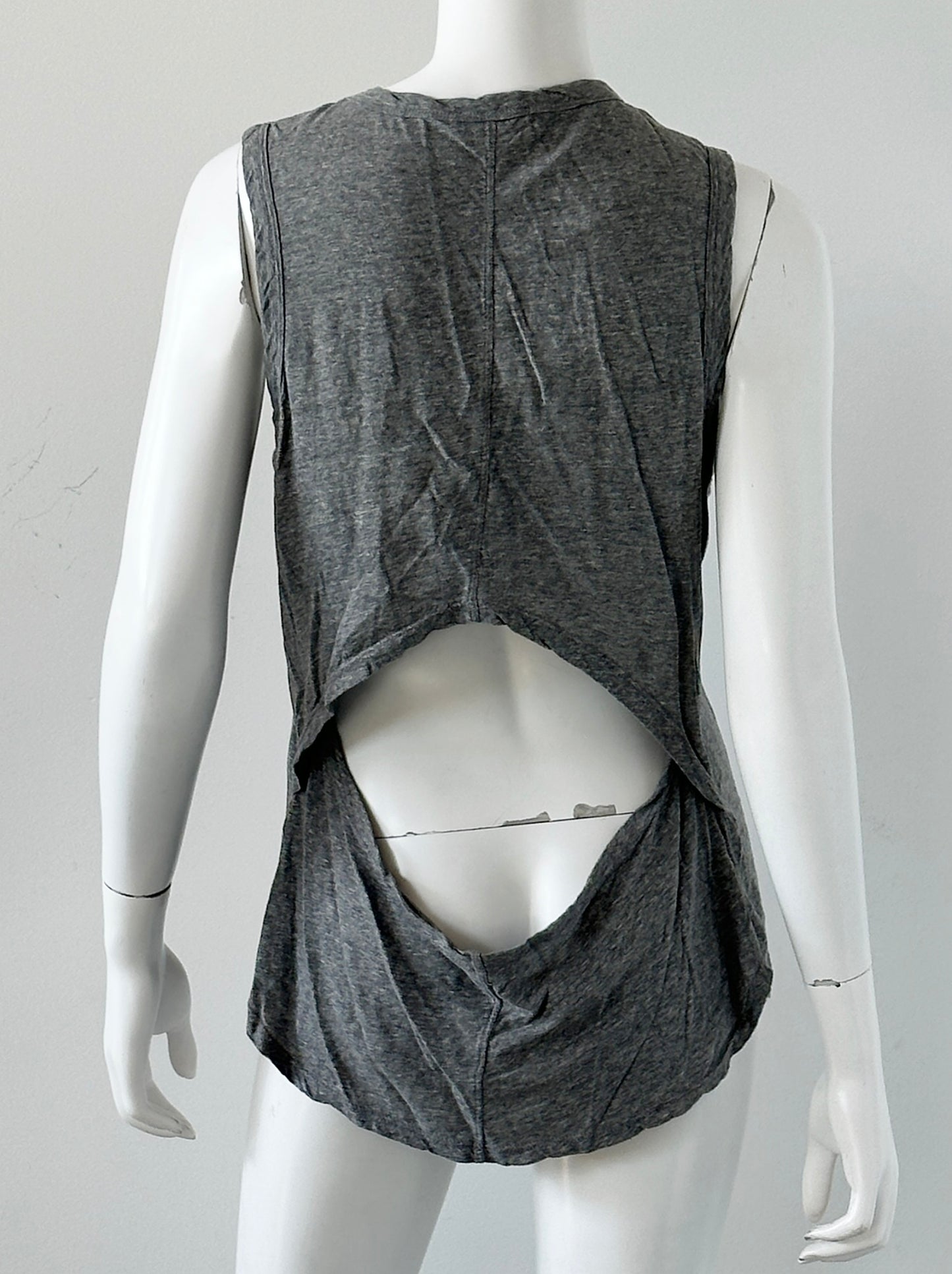 Drape Back Tank Size Medium