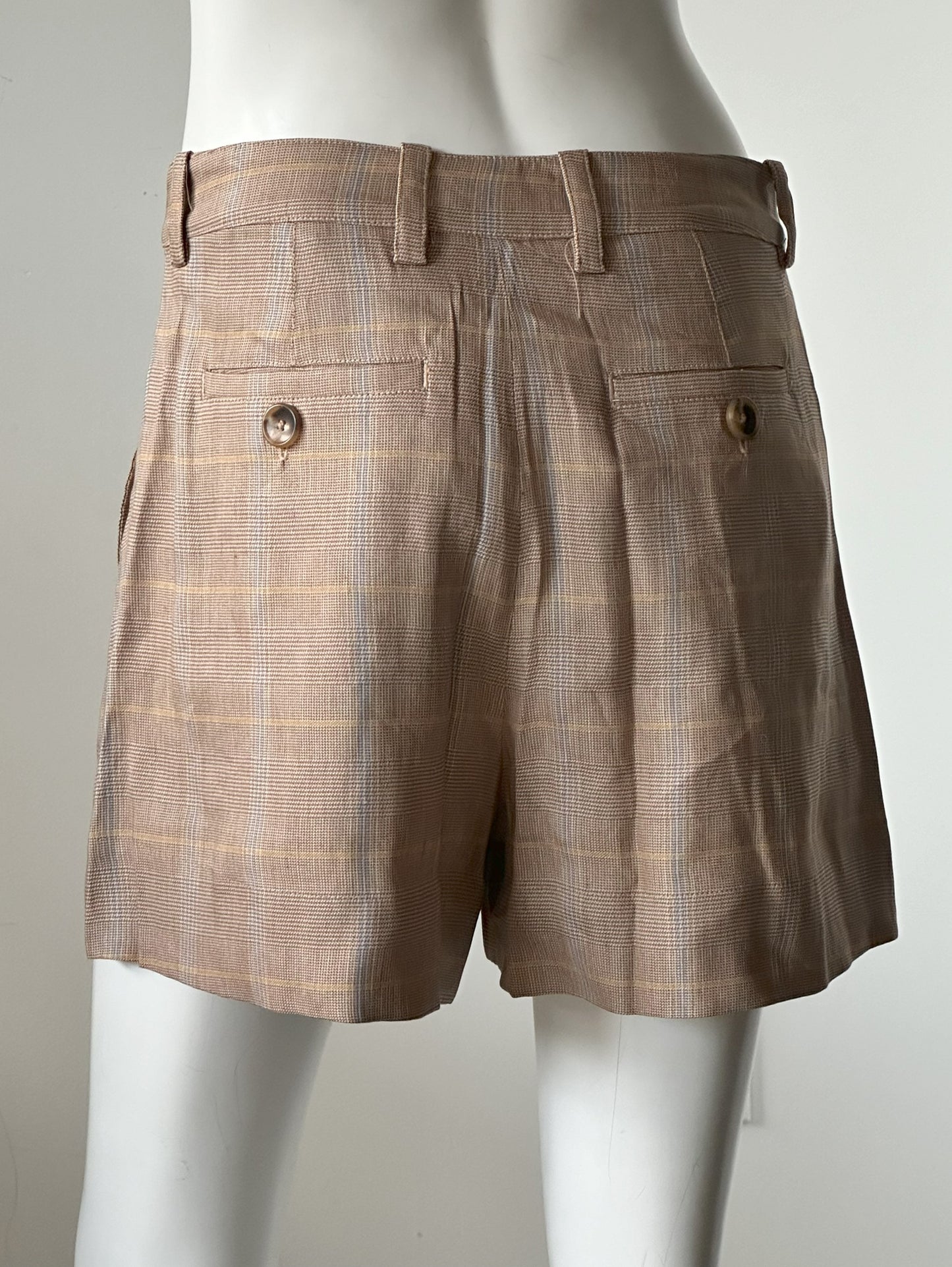 Mateo Shorts Size 4 NWT