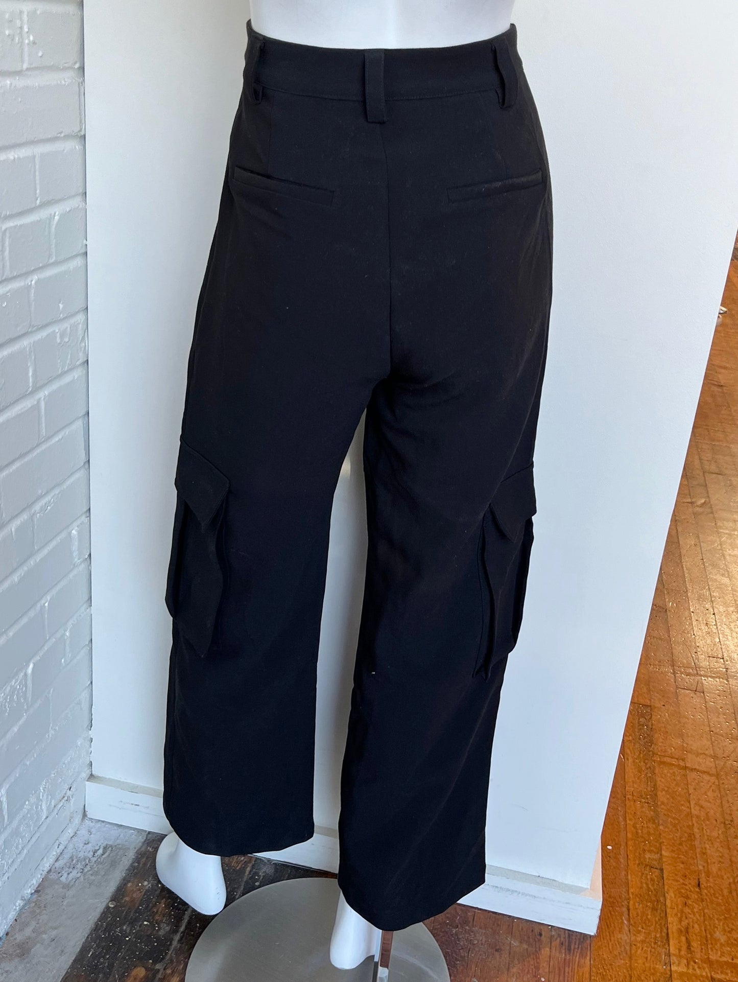 Willa High Waisted Cargo Pants Size 2