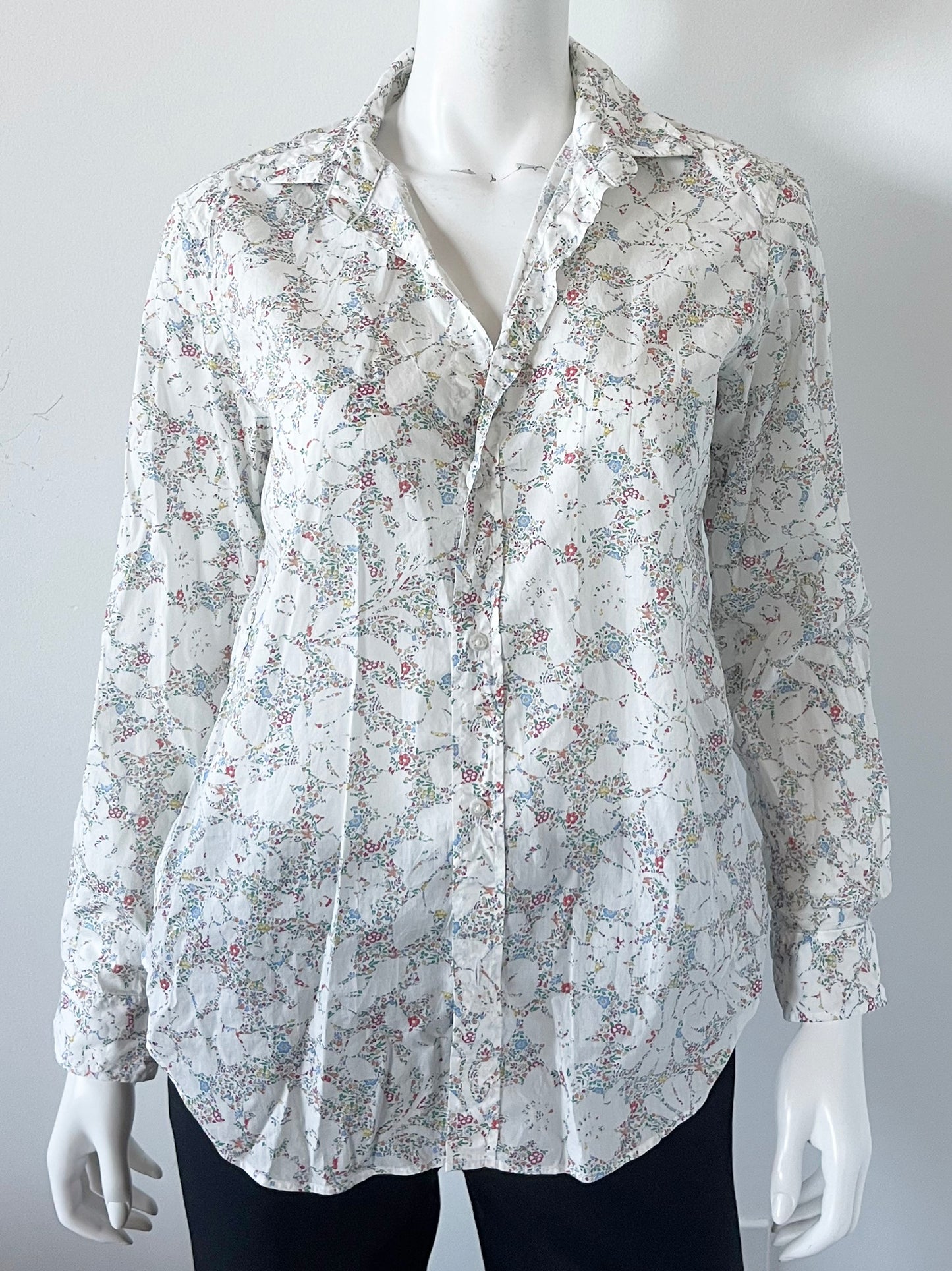 Tiny Floral Button Down Shirt Size Medium