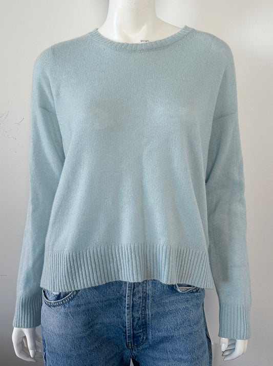 Cashmere Crew Neck Sweater Size Medium NWT