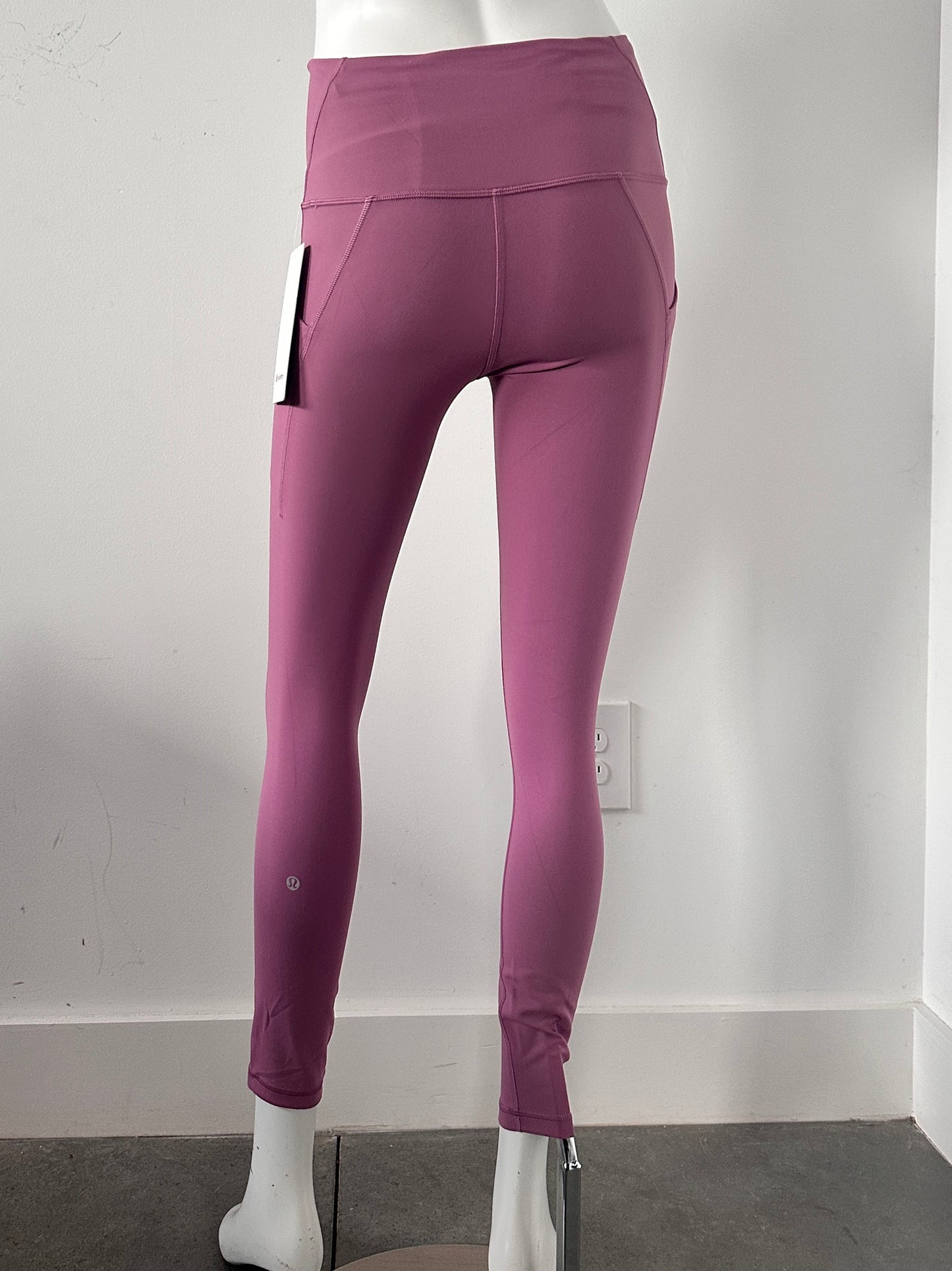 Wunder Under Leggings Size 6 NWT