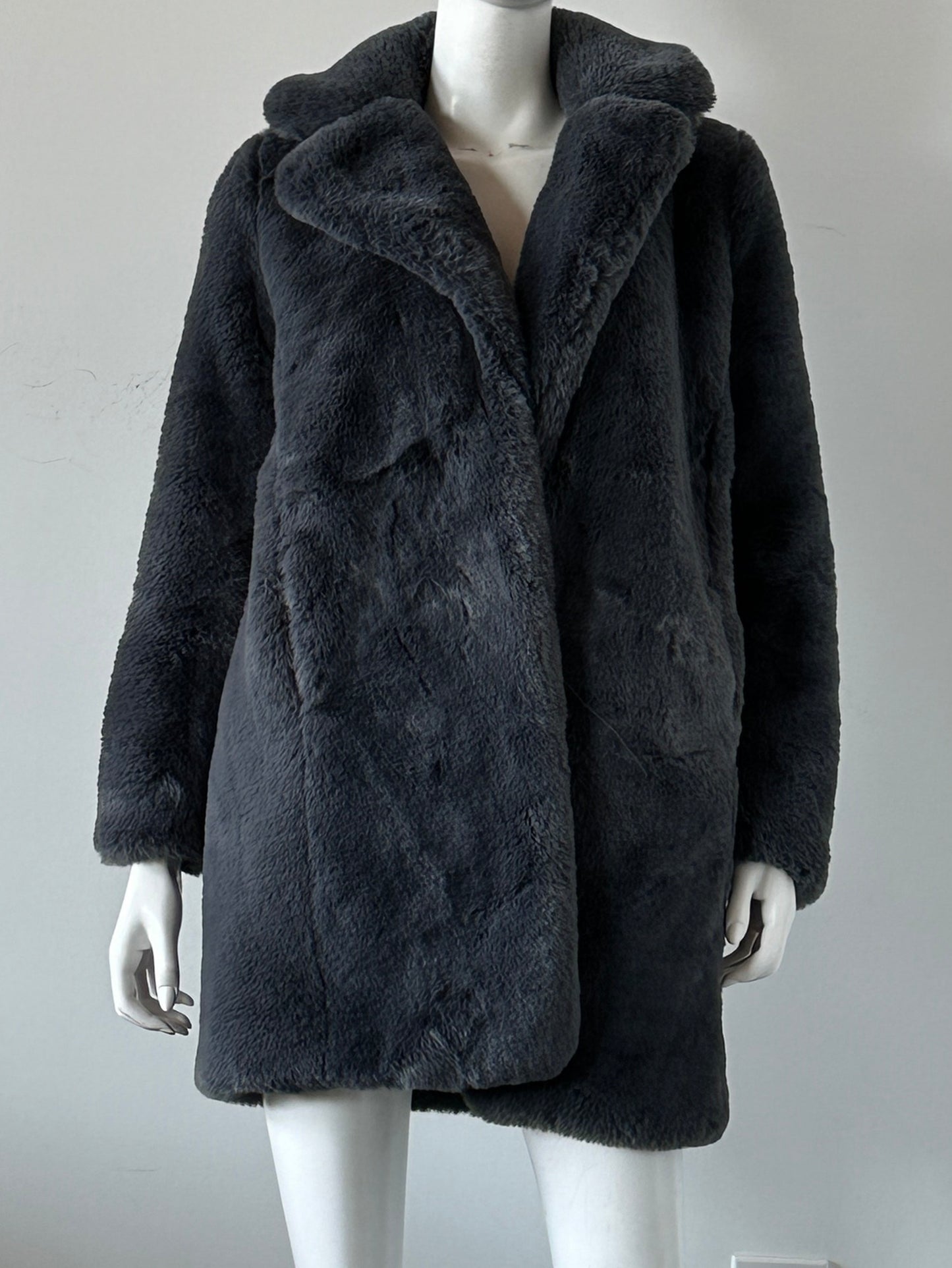 Marili Faux Fur Coat Size Small