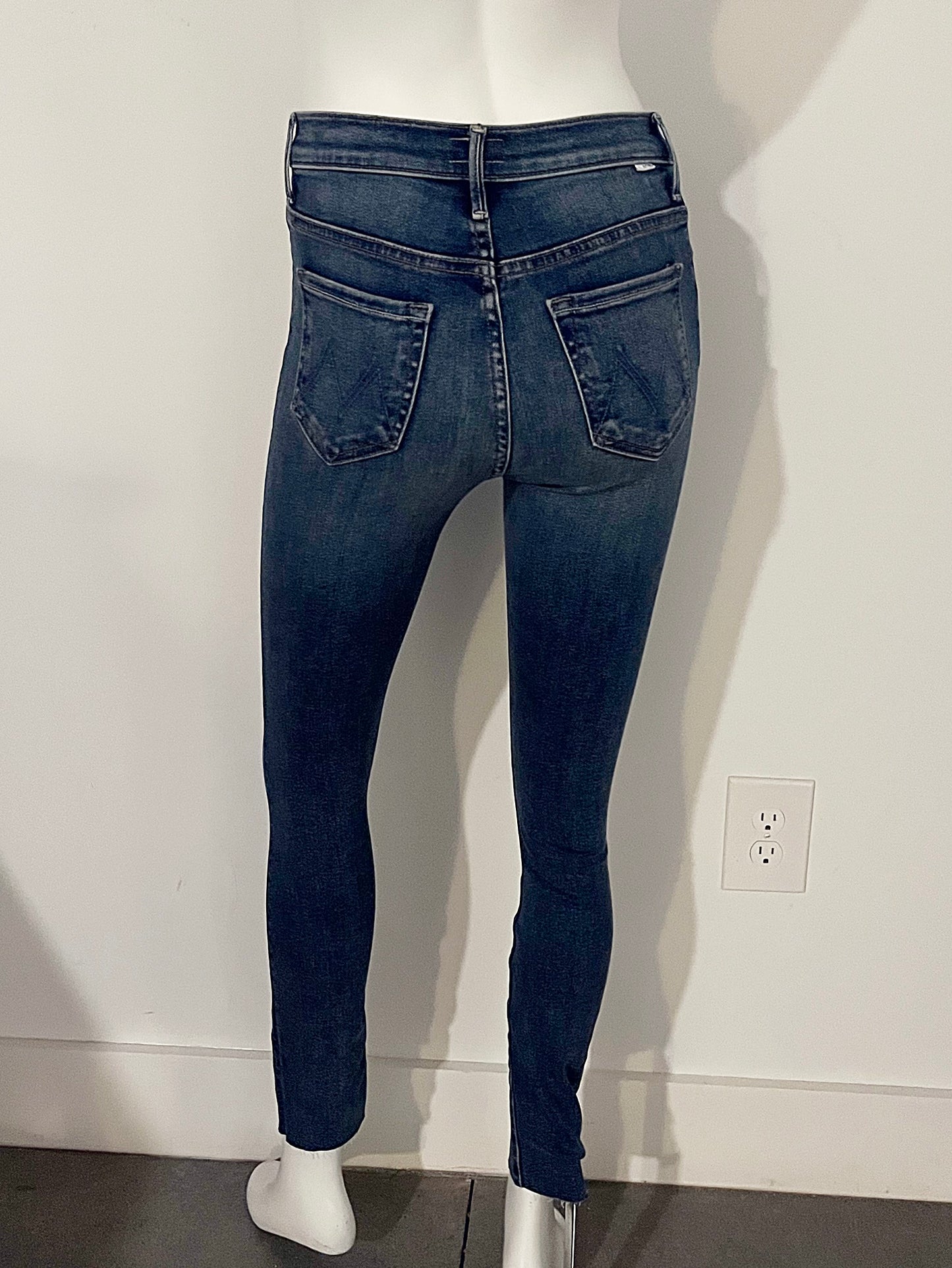 Pixie Swooner Skimp Jeans Size 25