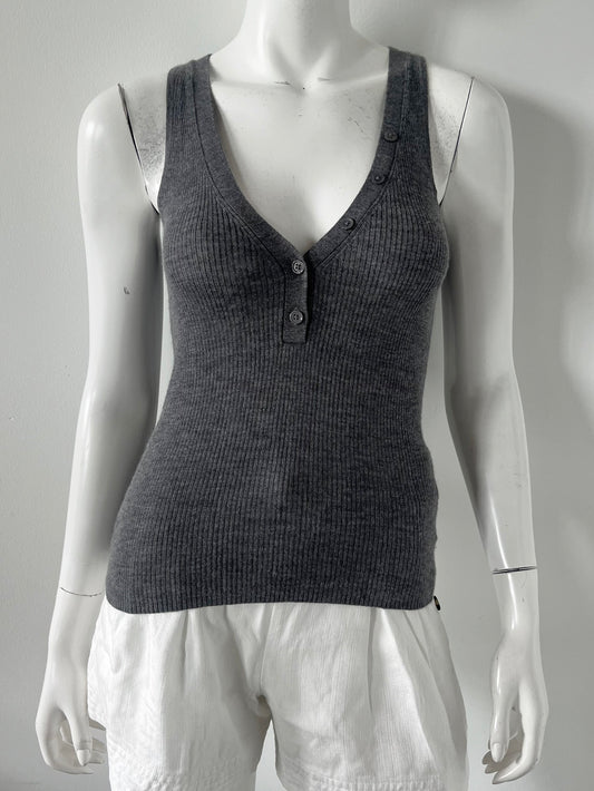 Ribbed Sleeveless Henley Size XS