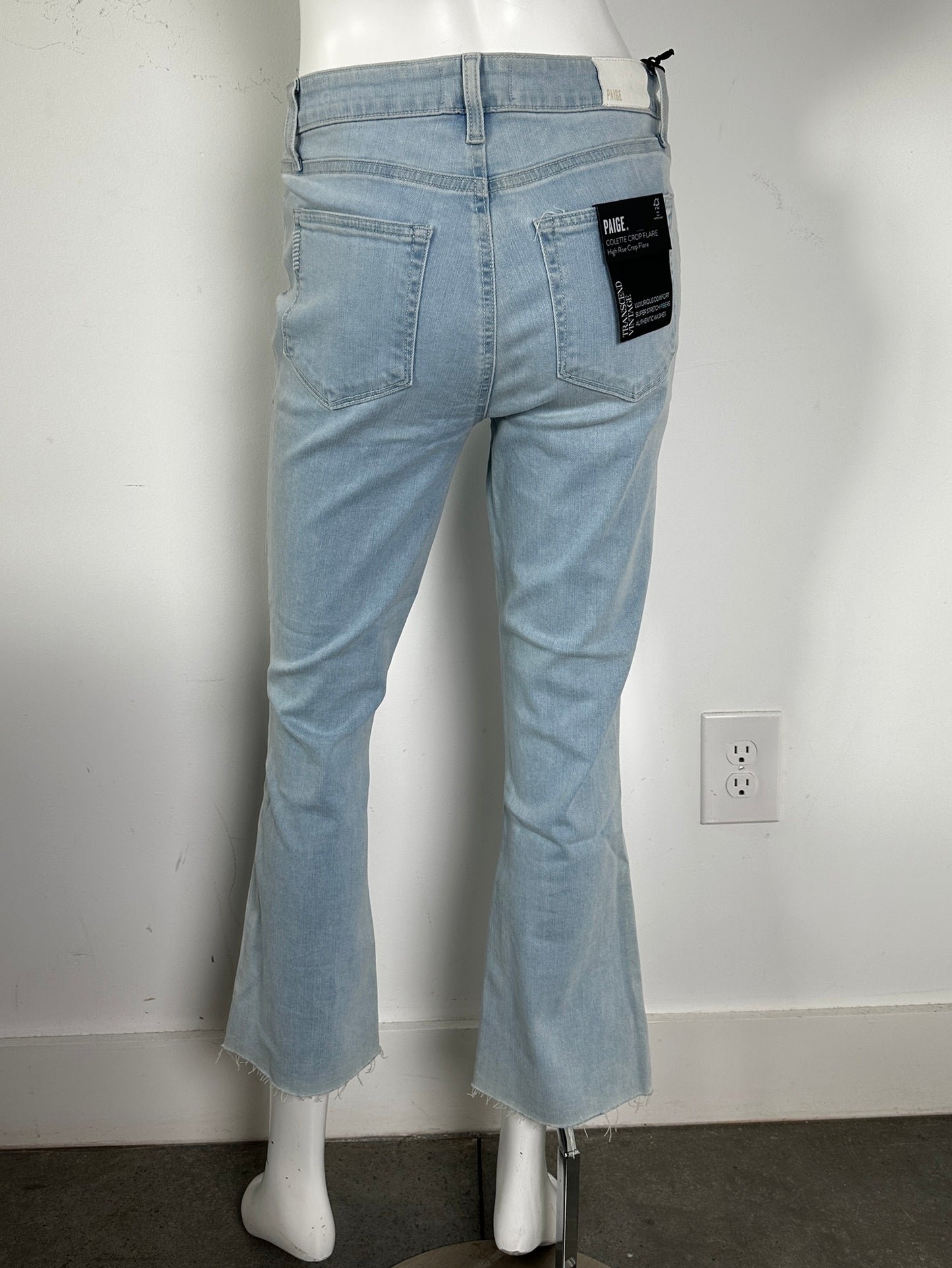 Colette Crop Flare Jeans Size 29 NWT