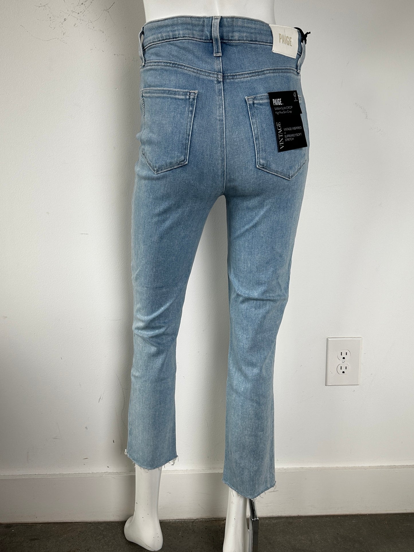 Sarah Slim Crop Jeans Size 29 NWT