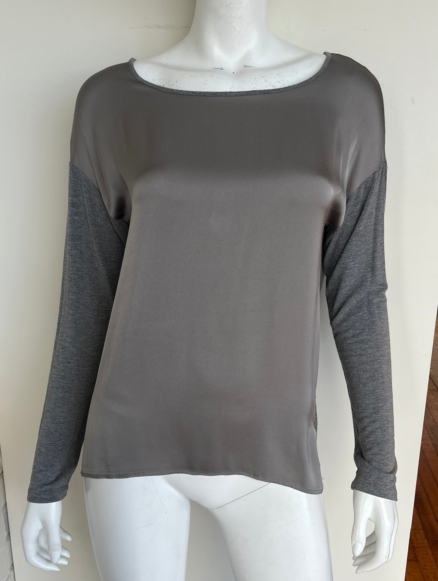 Silk Blend Top Size XS