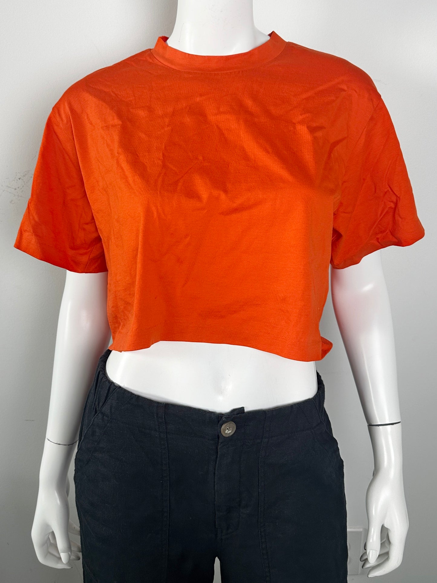 Short Sleeve Crop Tee Size Small