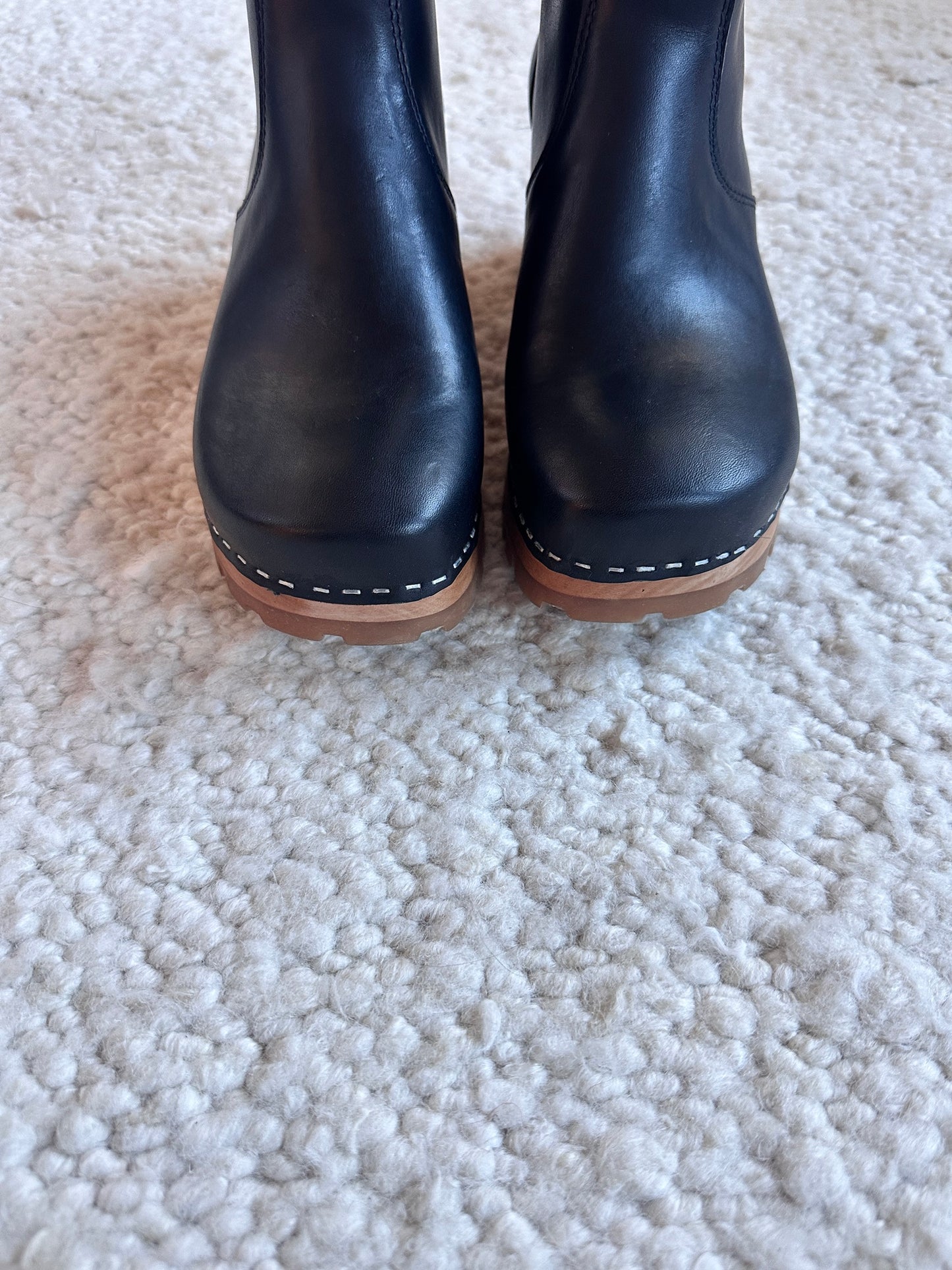 Plain Leather Boots Size 40 NWOB