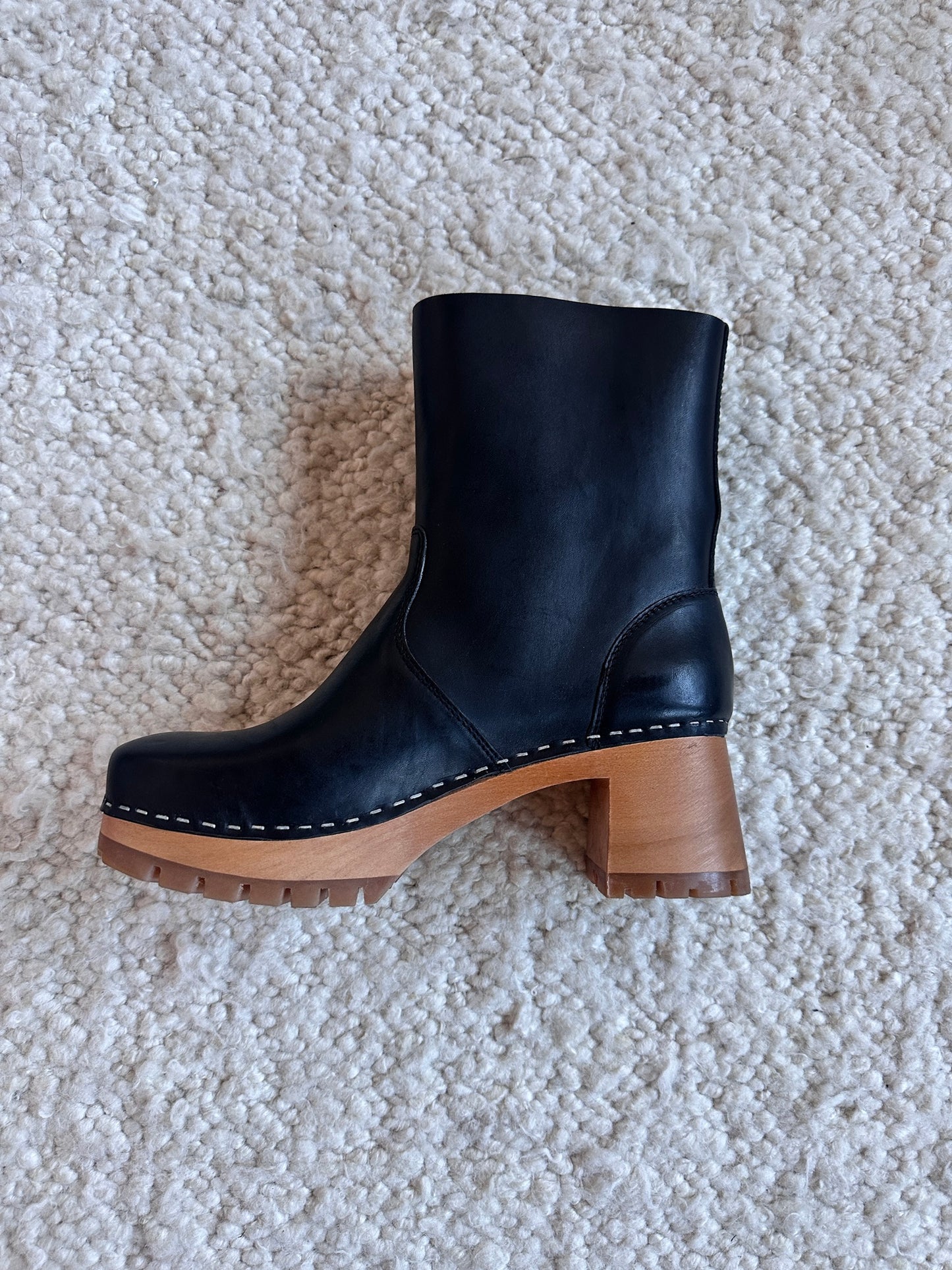 Plain Leather Boots Size 40 NWOB