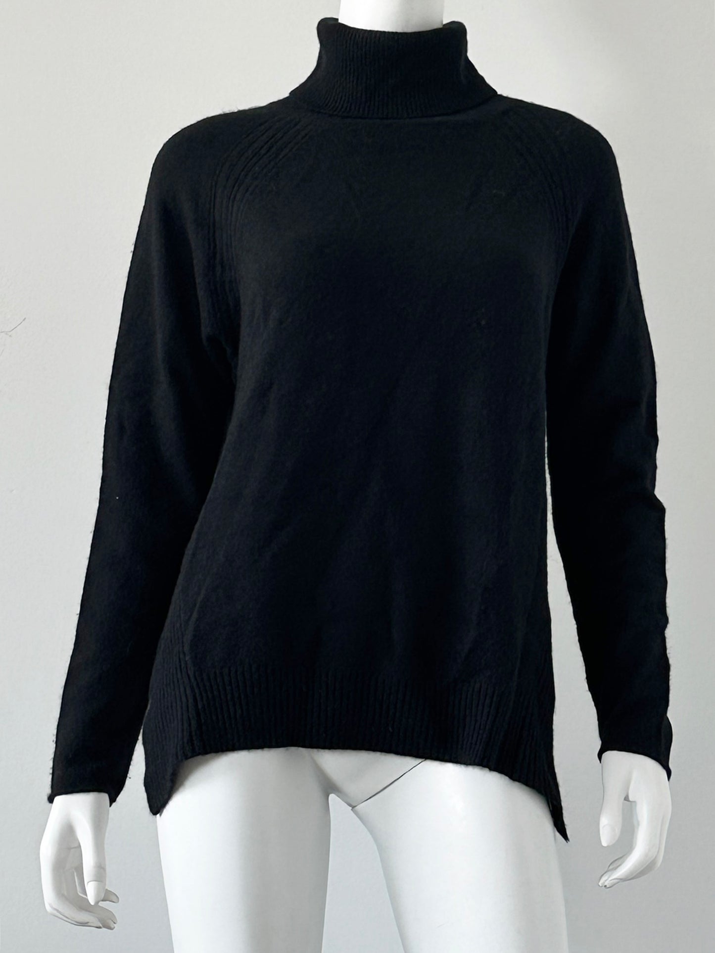 Cashmere Turtleneck Sweater Size Medium