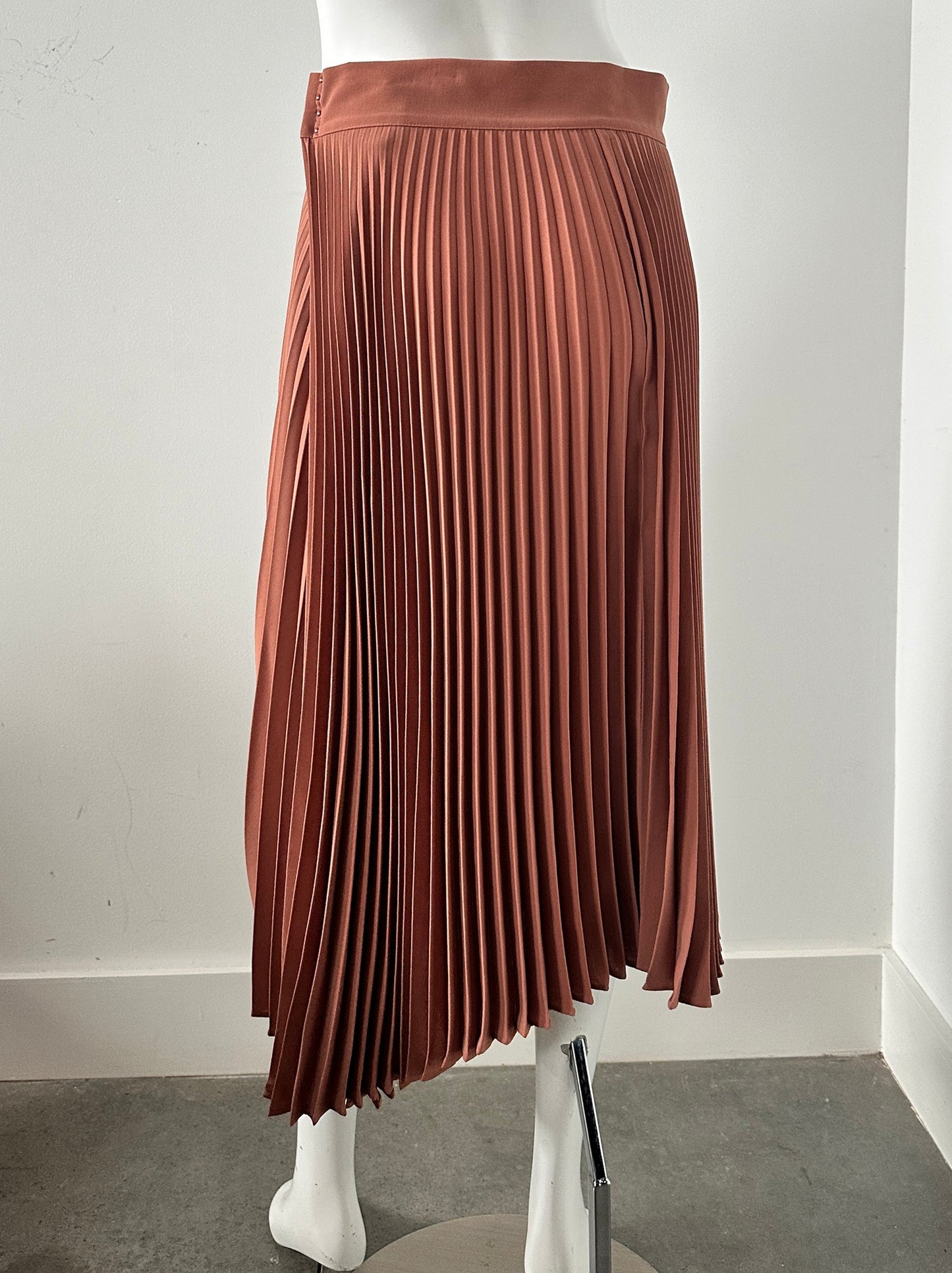 Drape Pleated Skirt Size 6