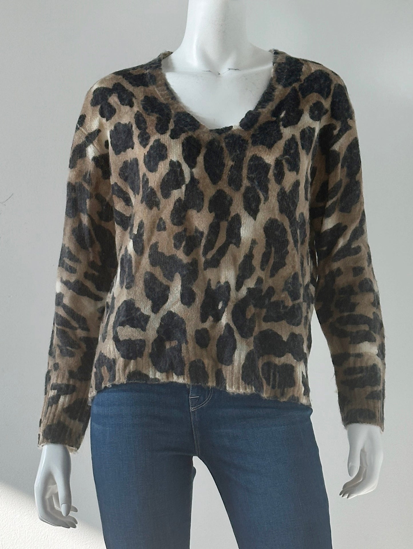 Animal Print Sweater Size Medium/Large