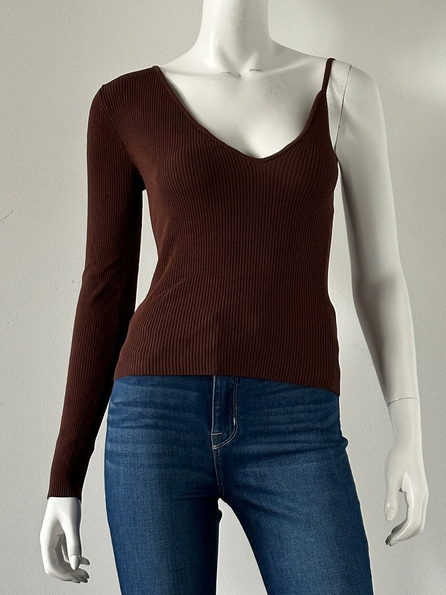 Asymmetrical Ribbed Top Size Medium