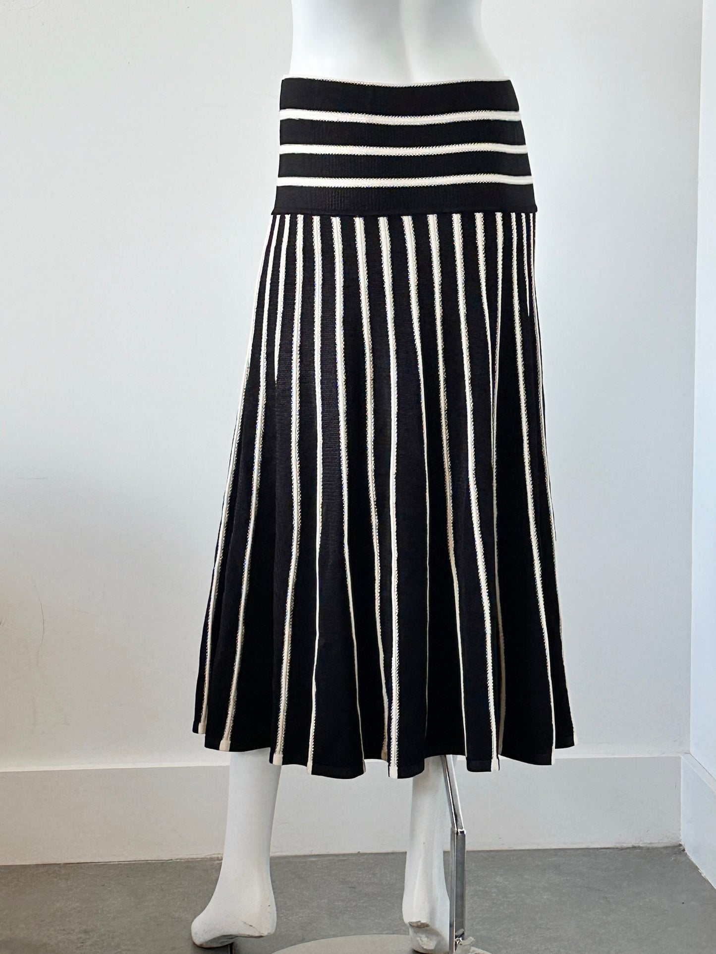 Striped Knitted Midi Skirt Size Medium