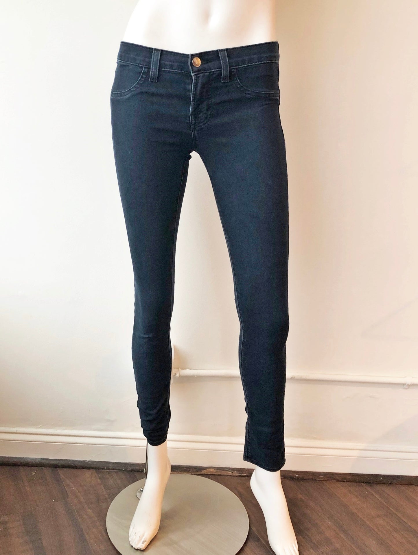 Olympia Low Rise Skinny Jeans Size 26