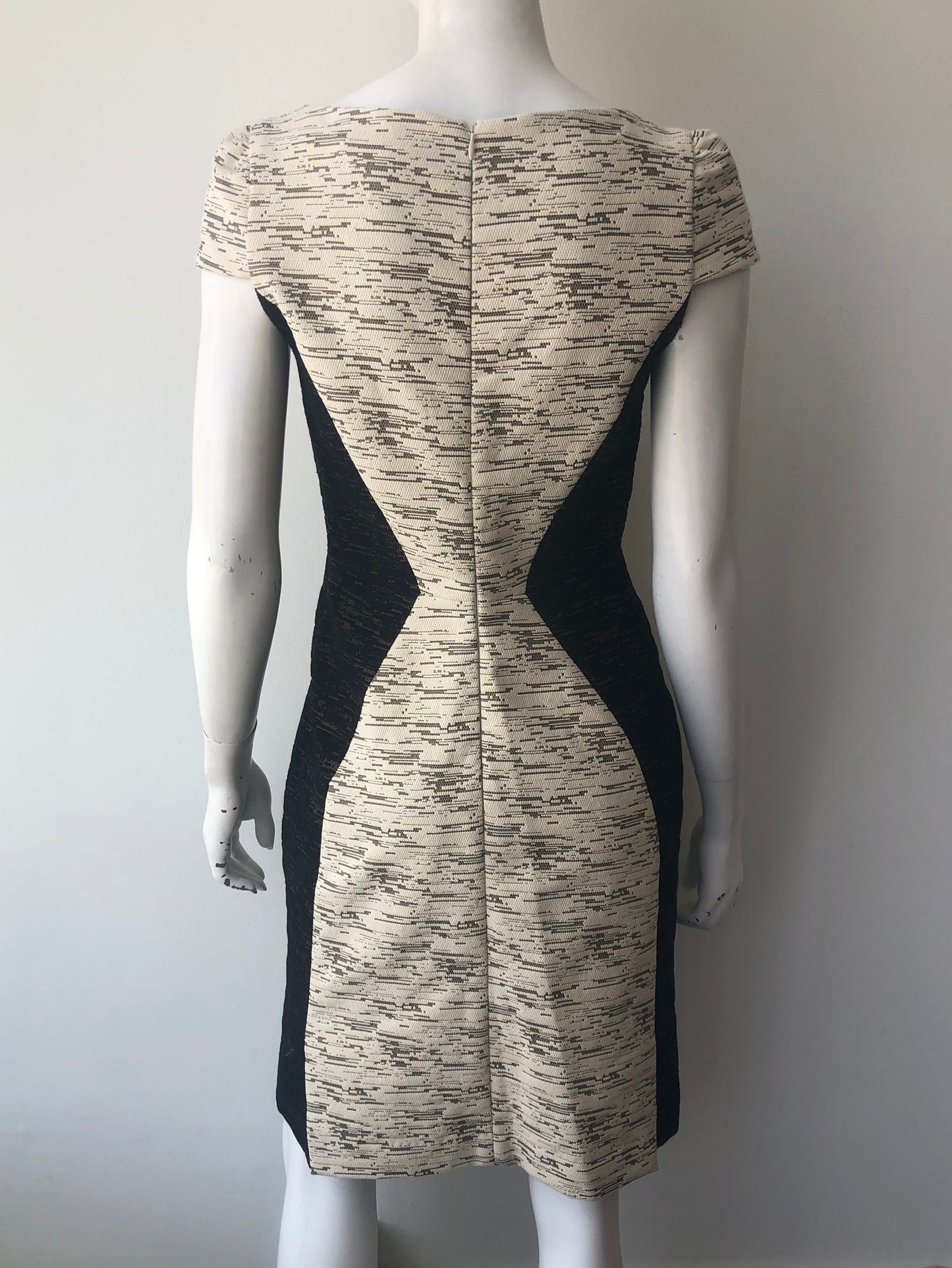 Newbury Sheath Dress Size 6